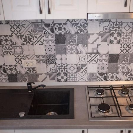 Iris Apartment Năvodari Екстериор снимка