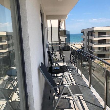 Iris Apartment Năvodari Екстериор снимка