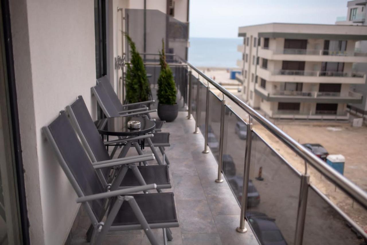 Iris Apartment Năvodari Екстериор снимка